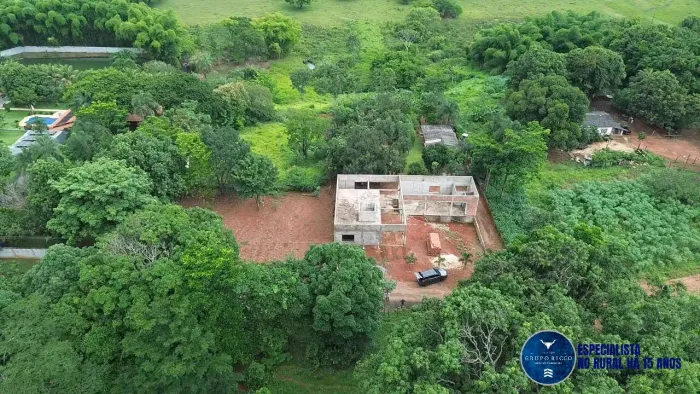 Chácara à Venda em Goiânia 5.000 m² | com Córrego