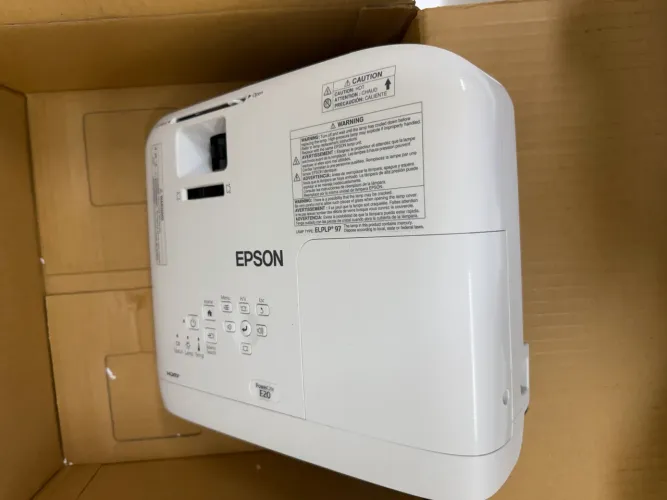 Projetor Epson PowerLite E20 HD XGA