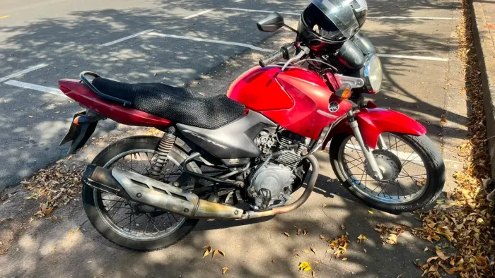 Vendo ela ou troco por outra moto depende eu tenho volta