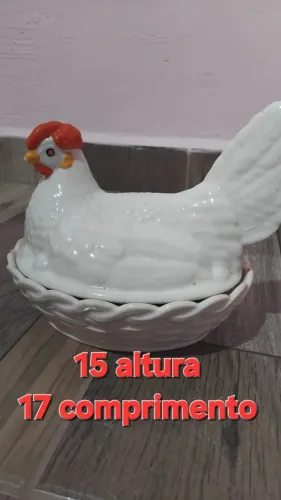 Galinha de porcelana Antiga