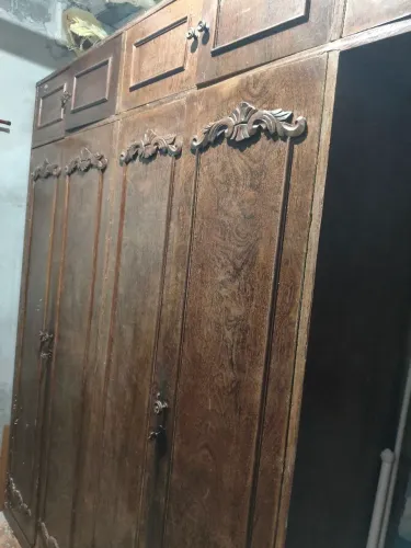 VENDO UM GUARDA ROUPA TODO EM MATEIRA