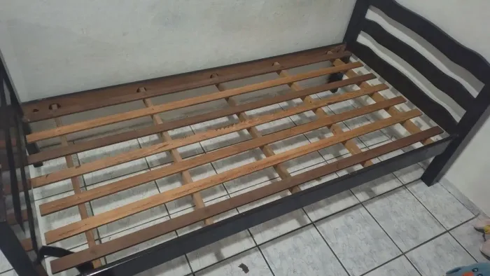 CAMA DE SOLTEIRO