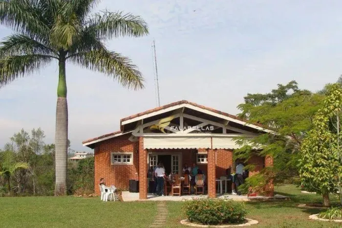 Rancho com 3 dormitórios à venda, 150 m² por R$ 2.590.000,00 - Maracanã - Jarinu/SP