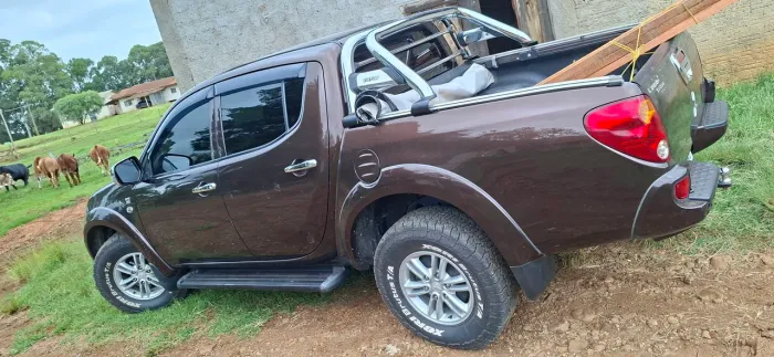 Mitsubishi L200 Triton HPE 3.2 CD TB Int.diesel MEC 2015