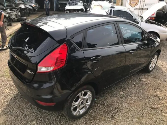 Sucata Ford New Fiesta 1.6 flex 2014 vendido em peças