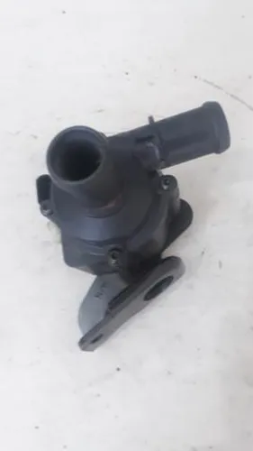 Bomba de água auxiliar Audi A3 spotbach