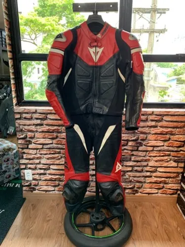 Macacão Dainese Laguna Seca Avro 2 peças 50 Eur Seminovo. Aceito Cartão