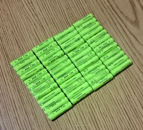 Promoção Pilhas Palito Recarregaveis 1.5V 3000mAh