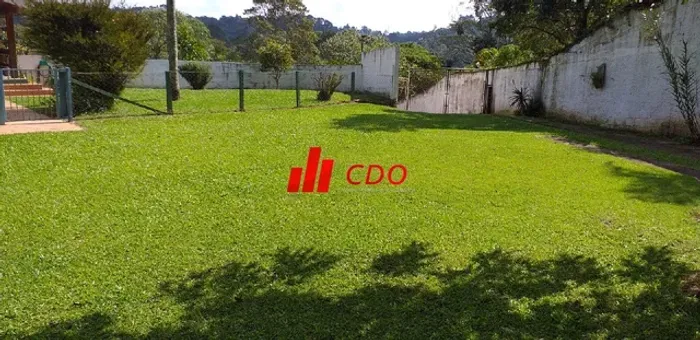 Embu das Artes residencial Bosque do Embu sobrado com 3 dormitórios sendo 1 suíte 244m² te