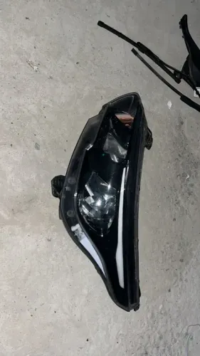 FAROL FIAT CRONOS 2019