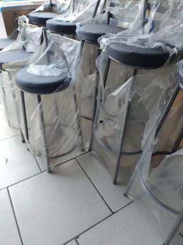 Banquetas altas Modernas estofada 75 cm altura