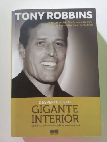 Livro desperte seu gigante interior