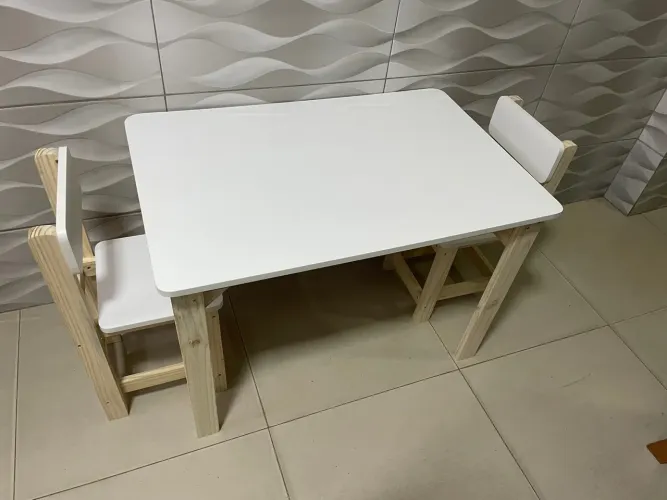 Conjunto mesa infantil retangular, para crianças até 8 anos