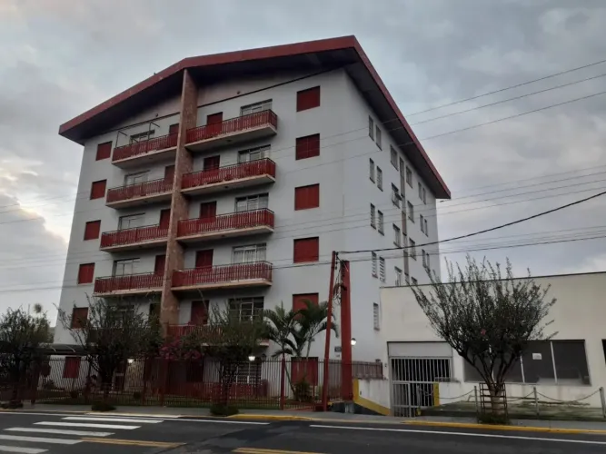 Lindo Apartamento mobiliado para venda no centro de Águas de Lindóia