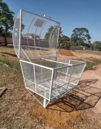 Lixeira capacidade 1500lts.