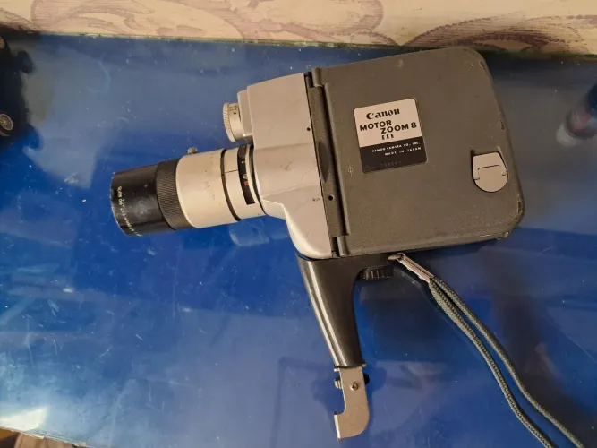 Filmadora Canon Motor Zoom 8 EE