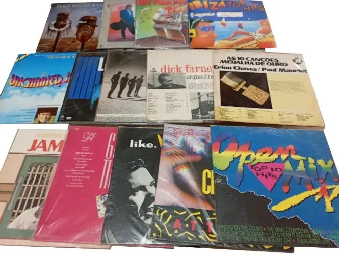 Coleção discos de vinil LP com 43 unidades 