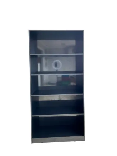 estante preta expositor prateleira MDF ? Novo R$ 600