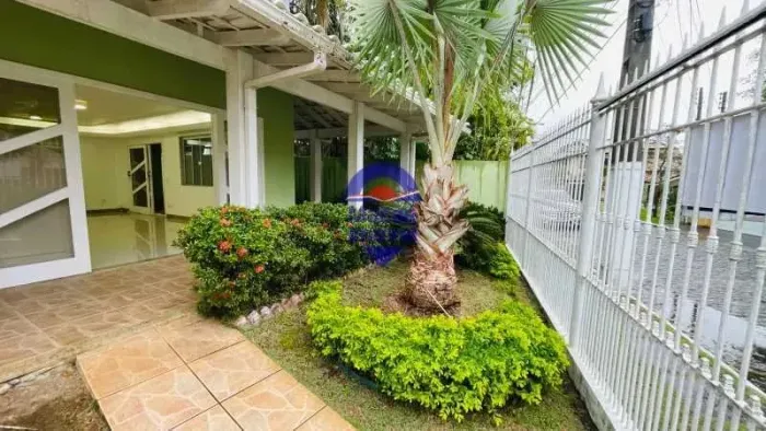 Casa em Condomínio Residencial / Ilha da Caieira