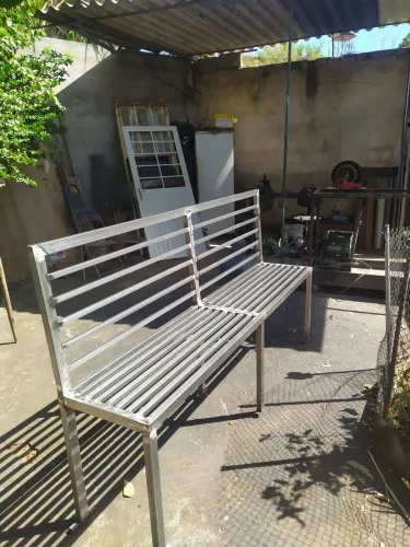 Banco social em ferragem super resistente