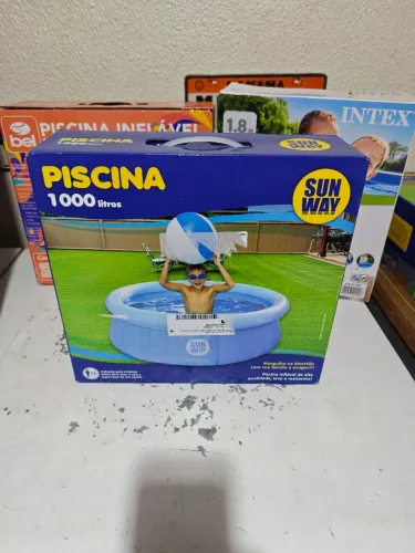 Piscina inflável 1000 litros nova na caixa