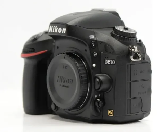 Câmera Nikon D 610 Profissional (Fullframe).