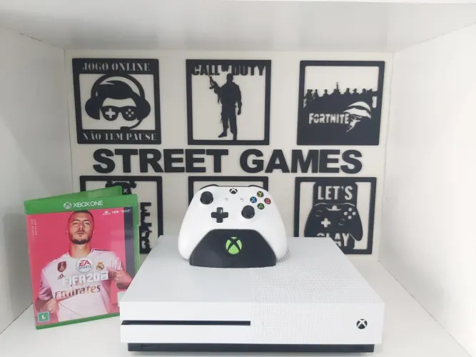 XBOX ONE S 1TB - 3 MESES DE GARANTIA