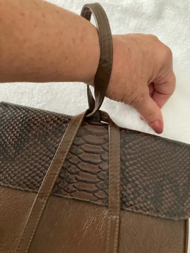Bolsa de Mão em Couro
