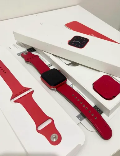 Apple Watch Series 6 44mm Red
