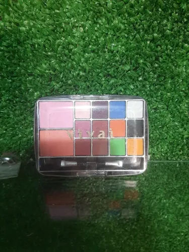 paleta de maquiagem da marca Vivai