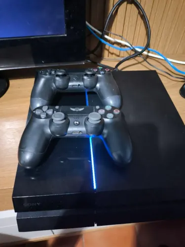 Playstation 4 ps4 fat funcionando 100% completo faço envio para todo o Brasil/Olx pay