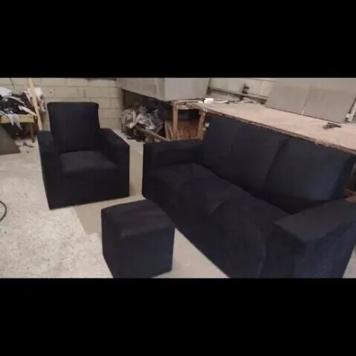 Conjunto de Sofá e Poltrona Preto.APRONTA ENTREGA