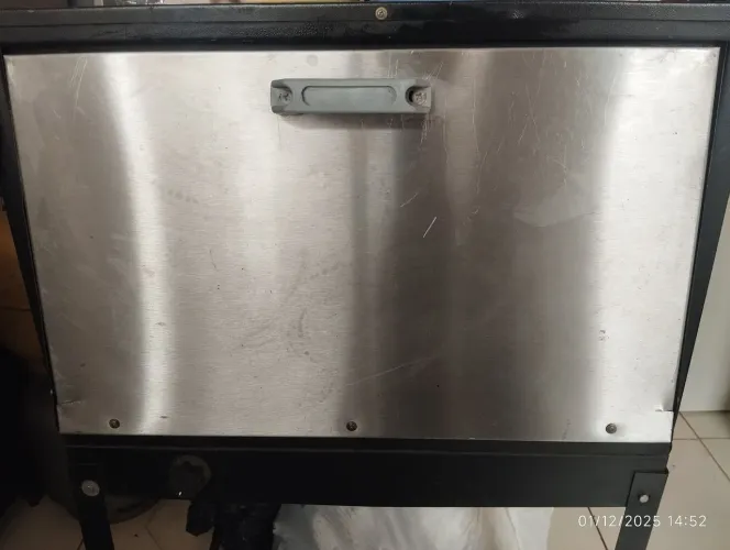 Vendo Forno Industrial a Gás- Para todos os tipos de assados, (pizzas, pães, bolos e etc)