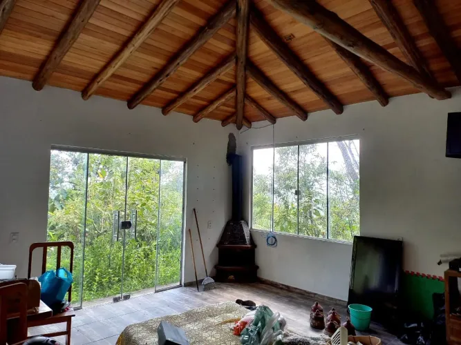 ANITÁPOLIS/SC - Belíssimo sítio com excelente casal já pronta 4.8hectares