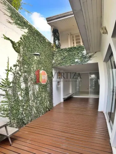 Casa para locação com 220m² na Vila Madalena