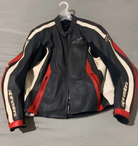 Macacão dus peças jaqueta e calça Moto Alpinestars - Design Esportivo