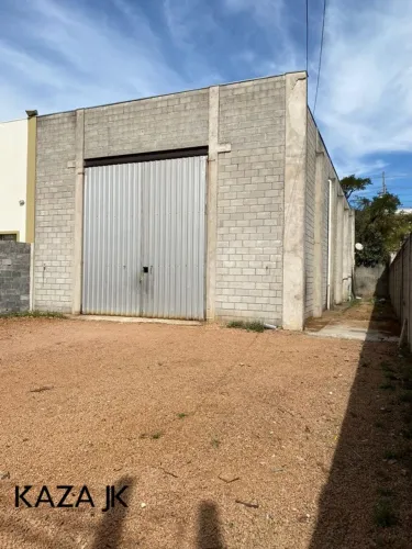 Comprar/Vendo/alugo: Galpão para venda ou locação no Residencial Jundiaí com 350m² de área
