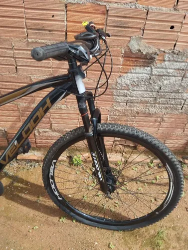 Vendo está bike semi-nova