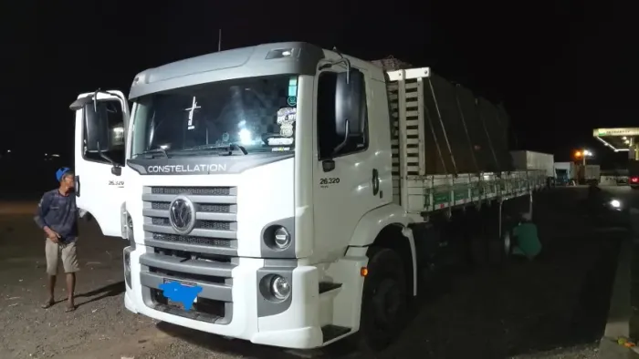 CAMINHÃO VW/26.320 CRM 6X2 AUTOMATICO ANO 2023/2023