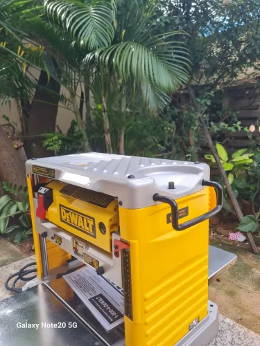 Plaina Dewalt novíssima