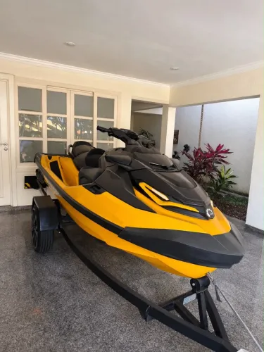 ? SEA-DOO RXT-X 300 À VENDA