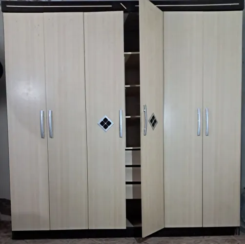 GUARDA ROUPA