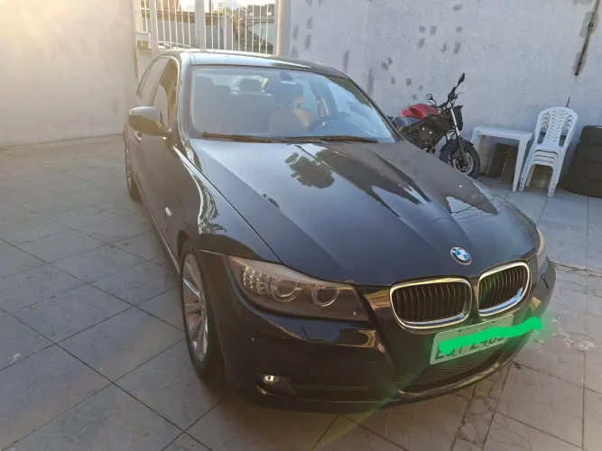 BMW 320I A 2011