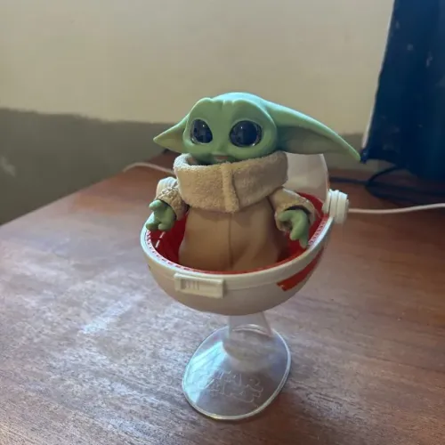 Boneco Animatronico Baby Yoda Grogu Star Wars