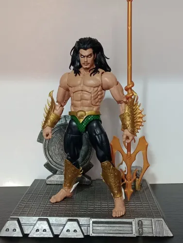 Marvel Legends Selvagem Namor (Savage Namor)
