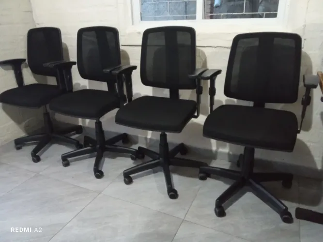 Cadeiras cavaletti flip