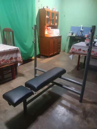 Máquina de musculação seminovo 