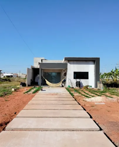 VENDO CASA 2 DORMITORIOS QUERENCIA MT