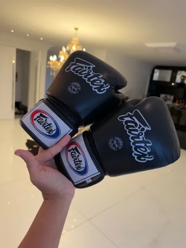 Luva FAIRTEX | Muay Thai | Original 12 oz comprada na Thailândia (Perfeita)
