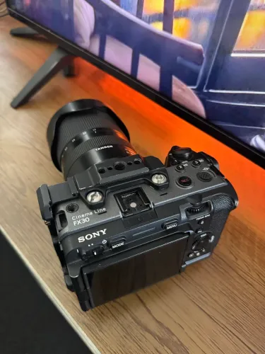 Sony fx30 + tamron 17-70 2.8